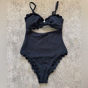 Cupshe Black Scalloped One Piece Swimsuit